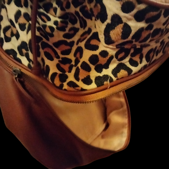 Leopard print back pack - Picture 3 of 6